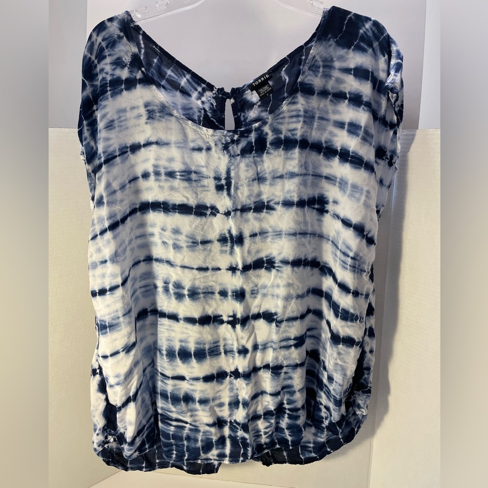 Torrid Blue and White Sleeveless Top, Size 1